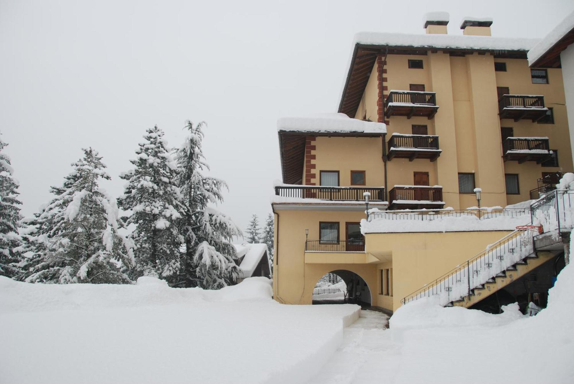 Hotel Corona Carano  Εξωτερικό φωτογραφία