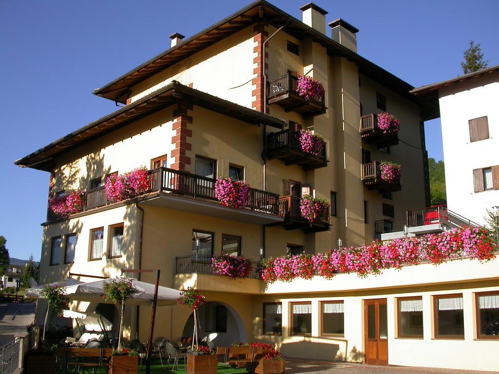 Hotel Corona Carano  Εξωτερικό φωτογραφία